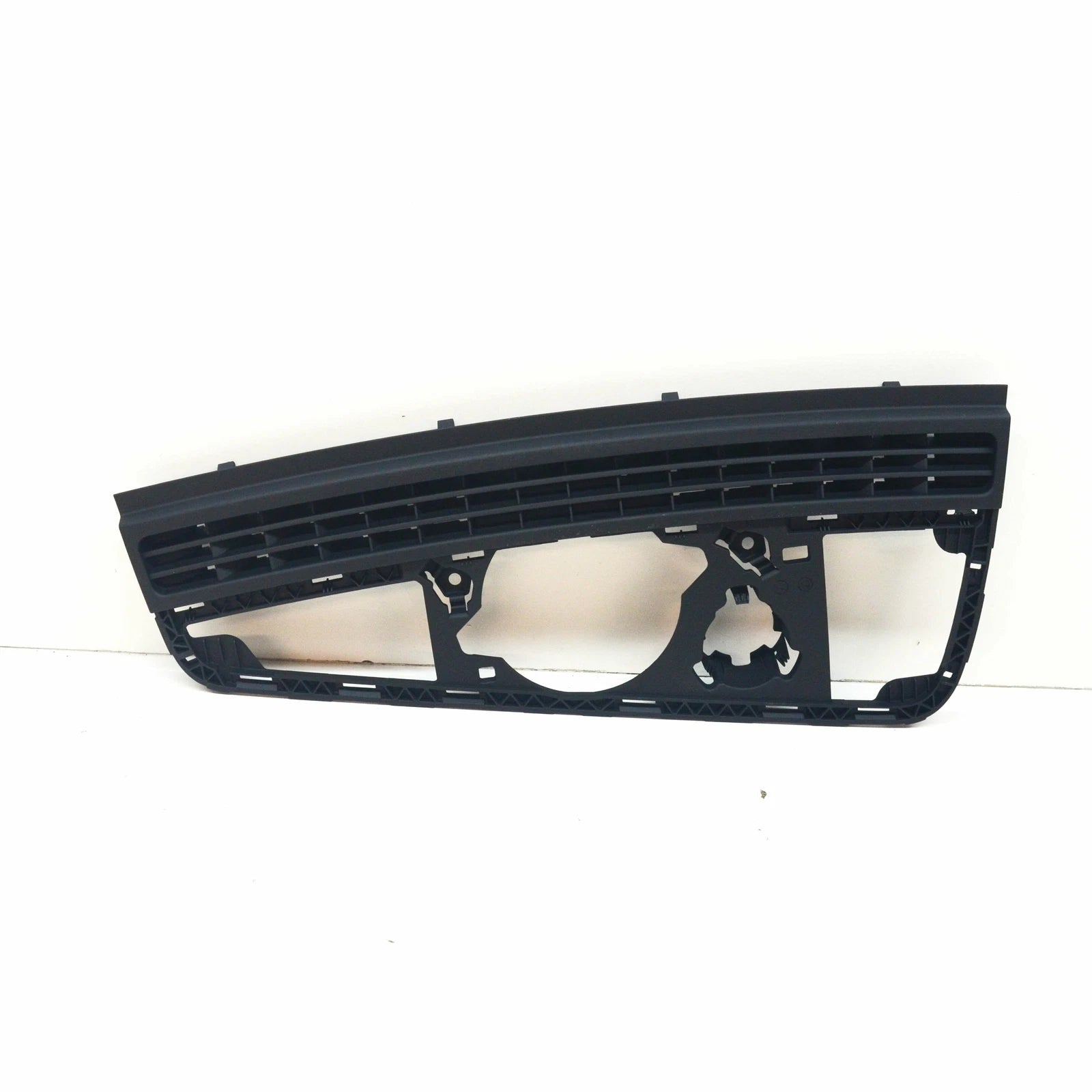 NEW AUDI A6 C7 WINDSHIELD DEFROSTER NOZZLE BRACKET LHD 4G1819635C6PS