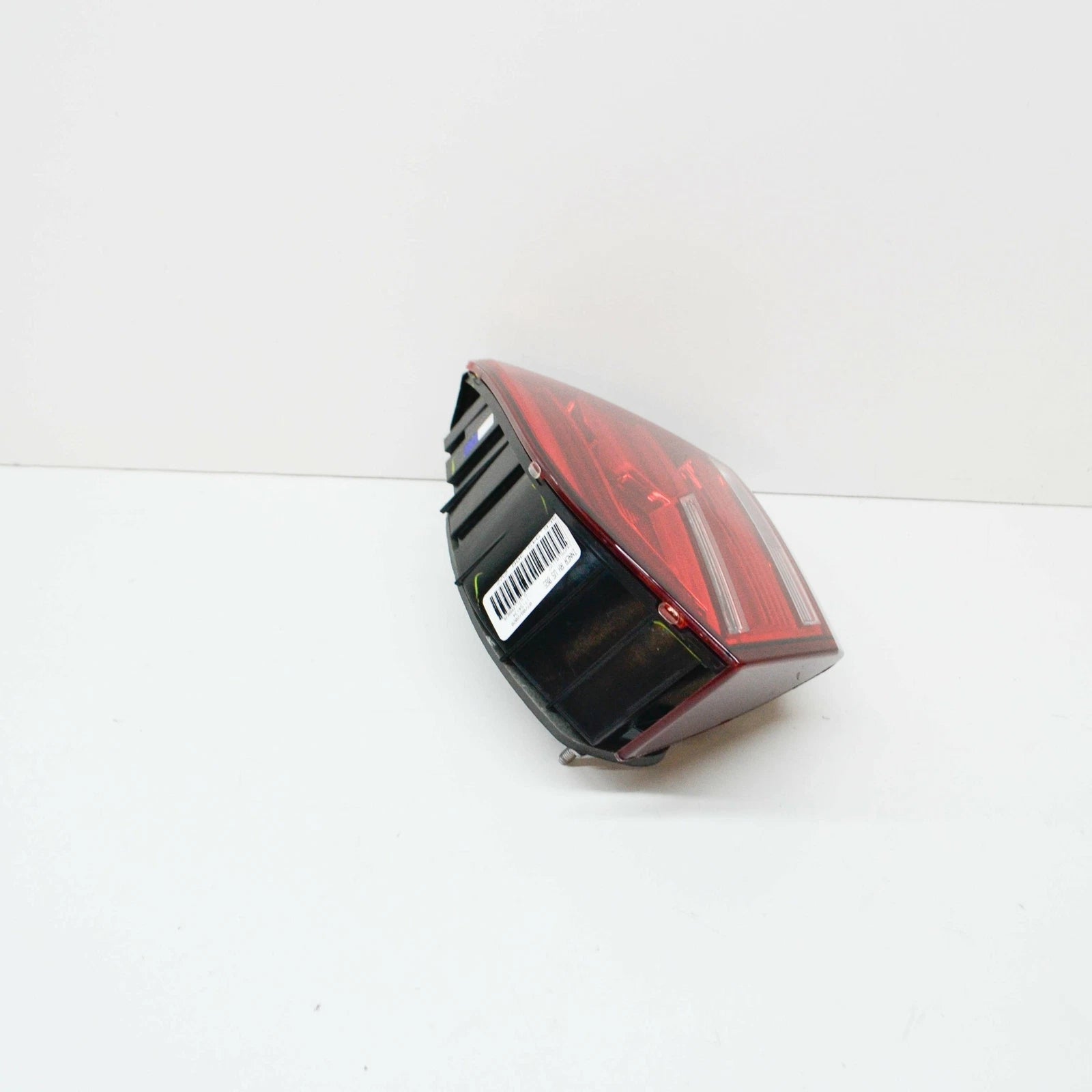 NEW VOLKSWAGEN JETTA MK6 REAR TAILGATE RIGHT TAILLIGHT 5C6945308 ORIGINAL