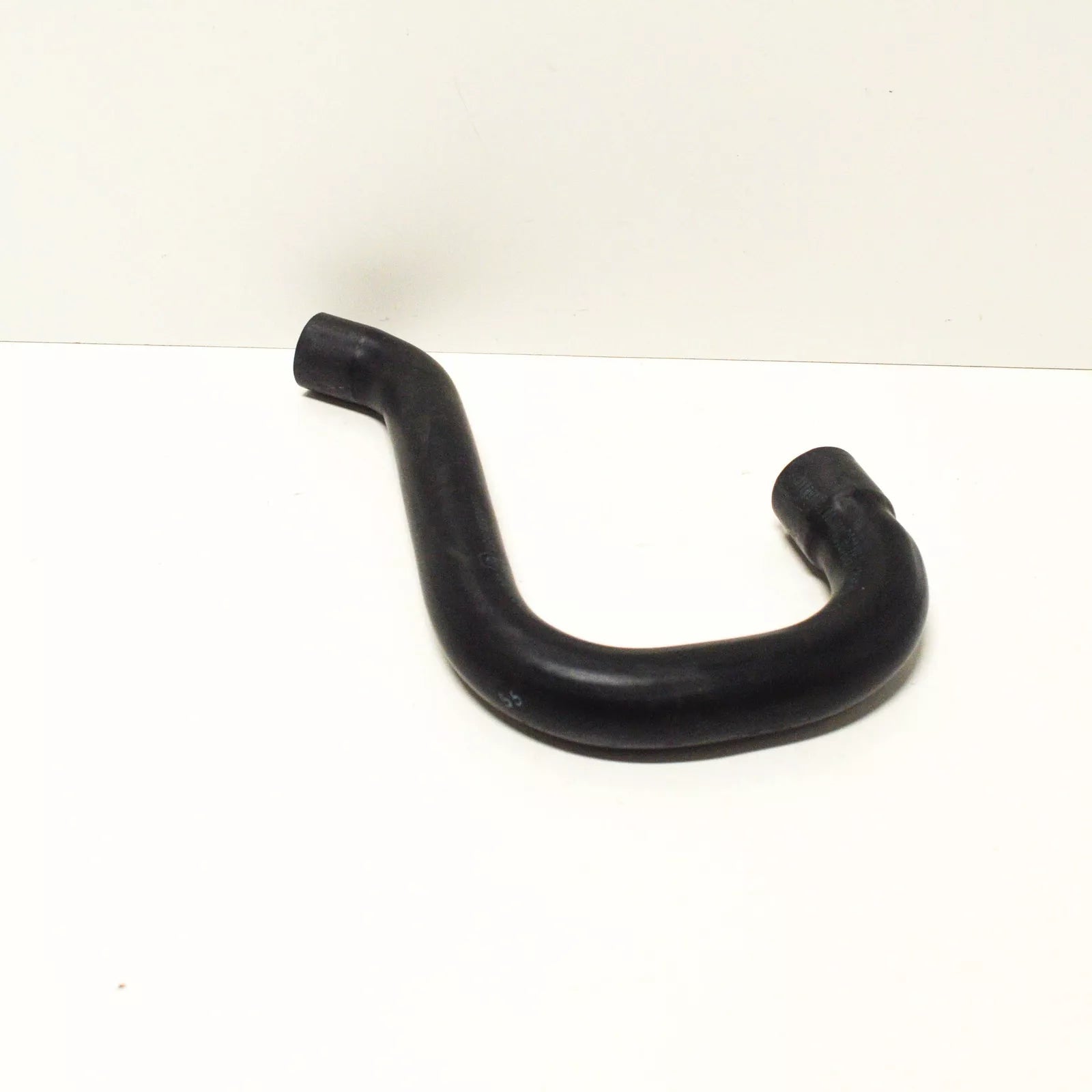 NEW BMW E36 CABRIO COUPE SEDAN IDLE VALVE AIR HOSE 1734523 13411734523 ORIGINAL