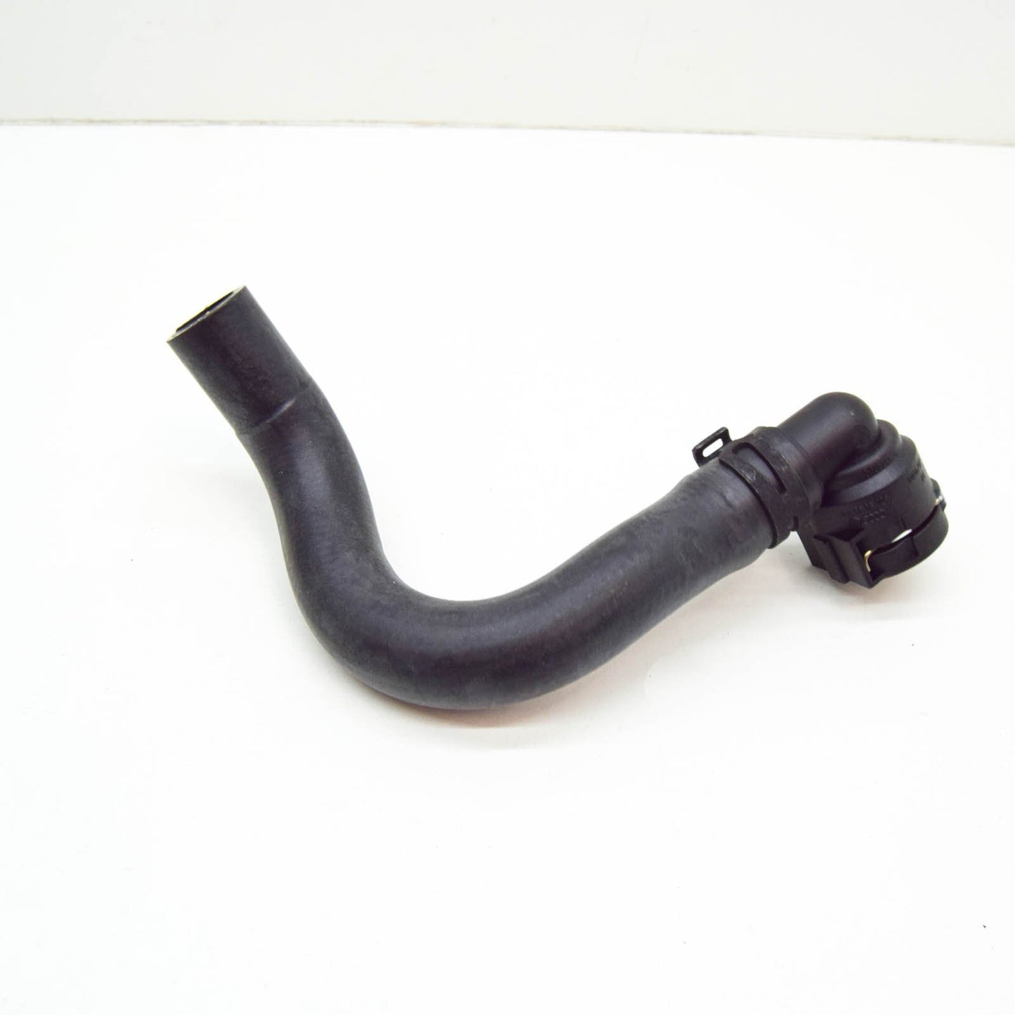 NEW AUDI A3 SPORTBACK 8P ENGINE COOLANT HOSE 3C0122157FC ORIGINAL