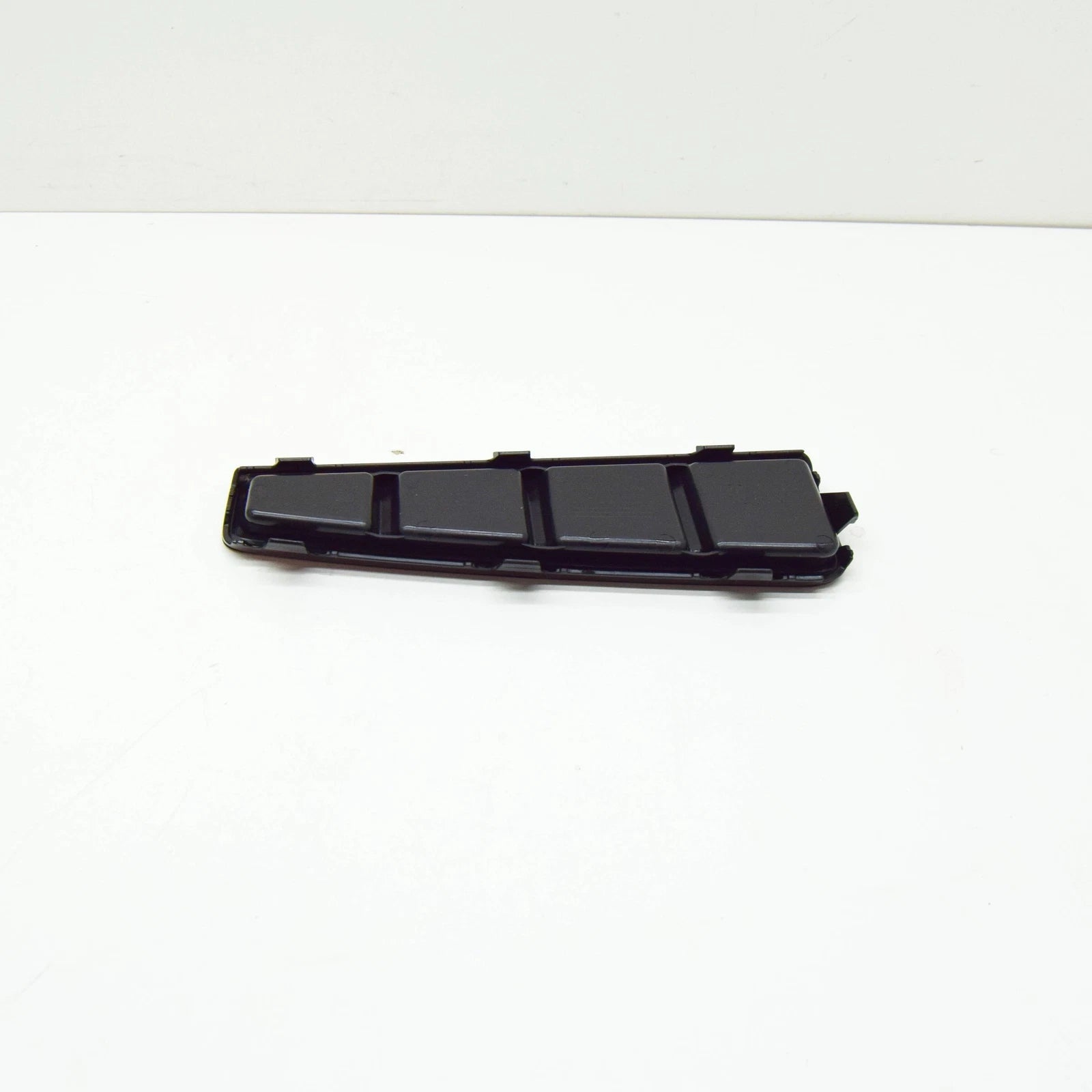 NEW AUDI TT FV FRONT LEFT BUMPER GRILLE 8S0807925 ORIGINAL