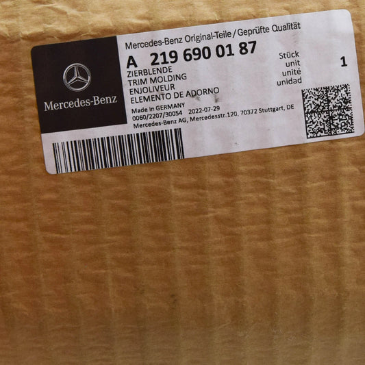 NEW MB CLS C219 EXTERIOR LEFT B PILLAR TRIM COVER A2196900187 ORIGINAL