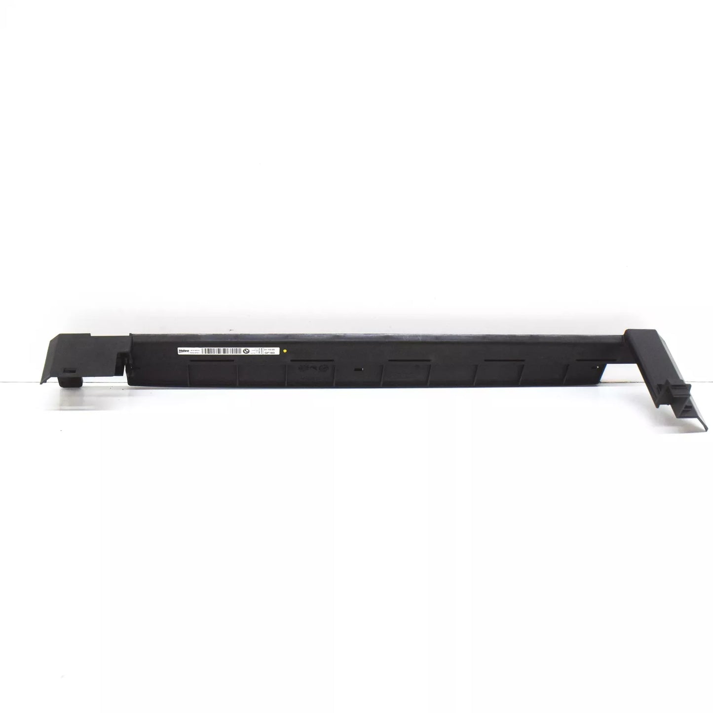 NEW BMW M4 F82 RADIATOR LOWER SEAL TRIM 17117848789 7848789 2016 ORIGINAL