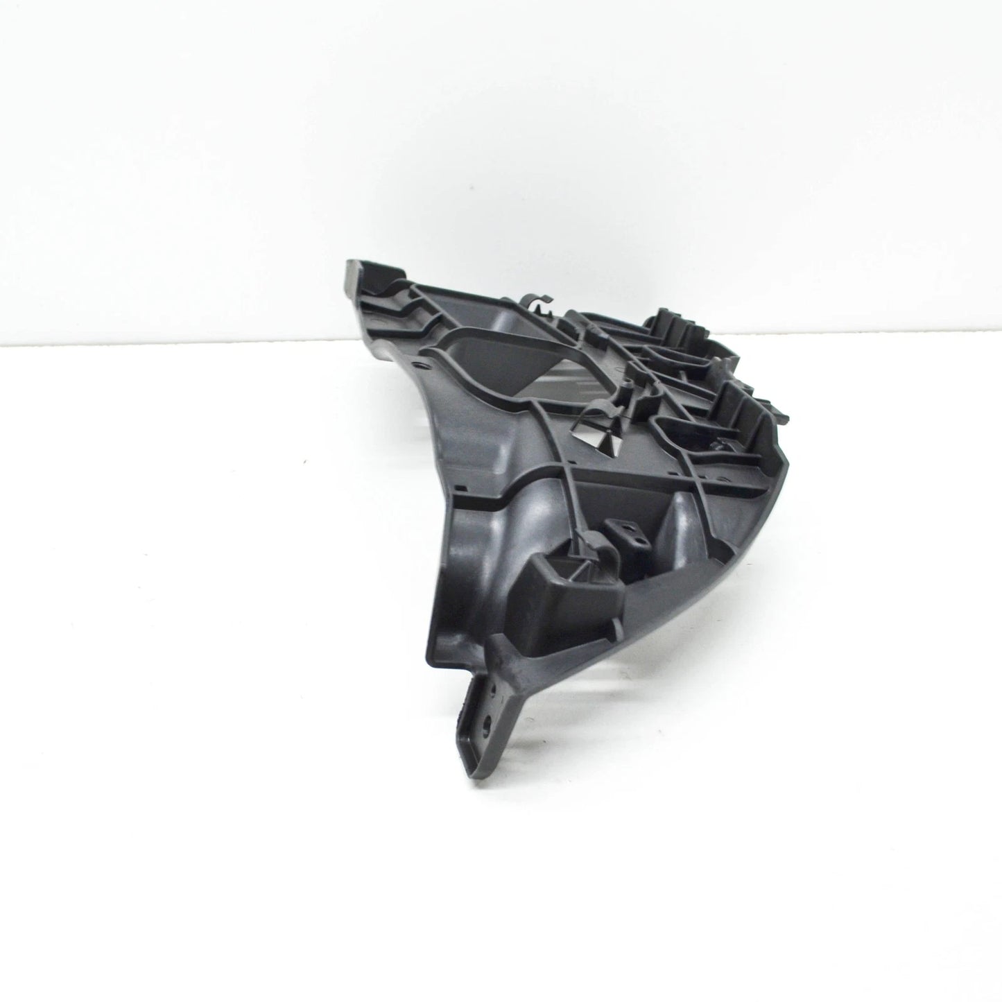 NEW MERCEDES-BENZ E COUPE C238 REAR LEFT BUMPER BRACKET A2388852901