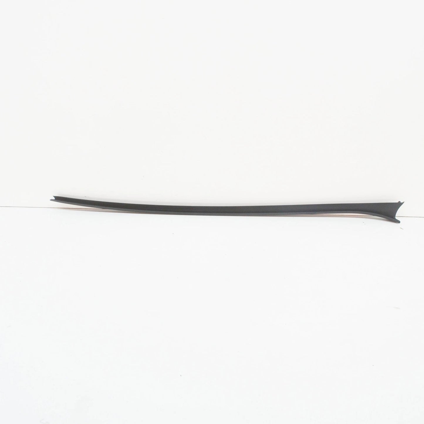 NEW AUDI Q3 8U FRONT RIGHT WATER DEFLECTOR 8U0854328ASP9 ORIGINAL