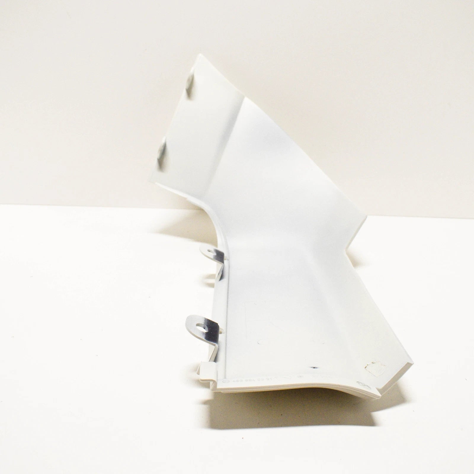 NEW MERCEDES-BENZ G-CLASS W463 RIGHT UNDER LIGHT COVER A4638840331