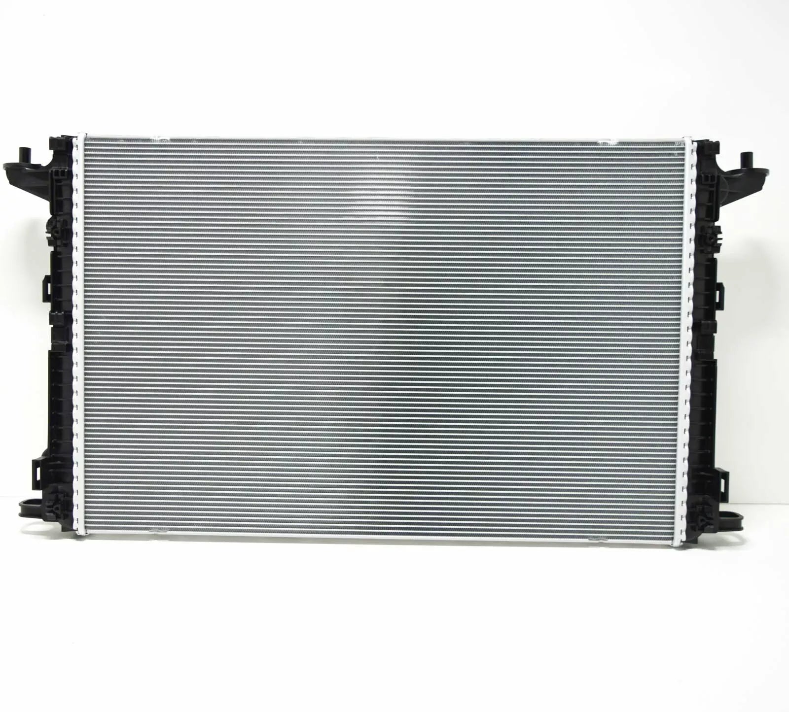 NEW AUDI Q7 4M COOLANT WATER RADIATOR 8W0121251AA