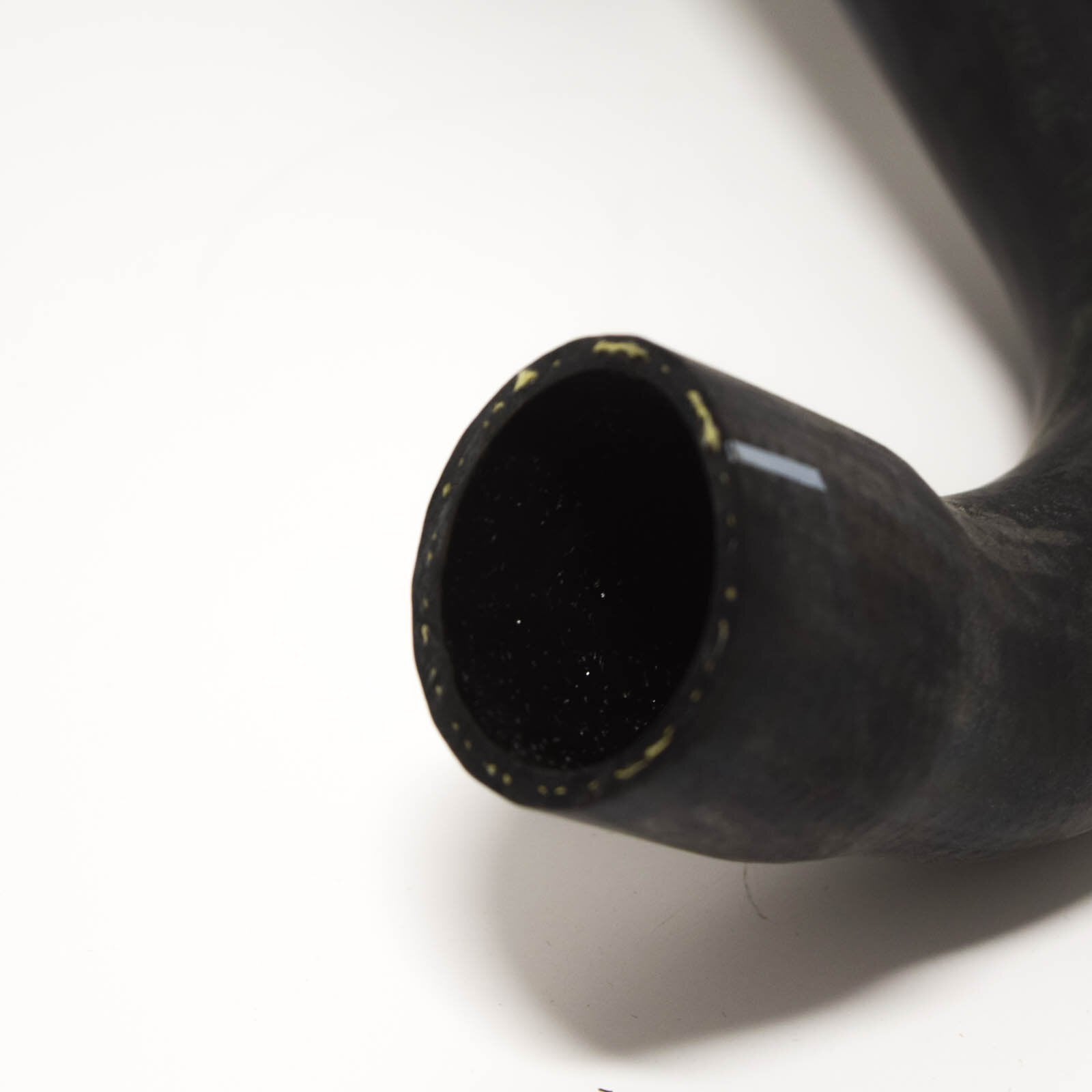 NEW MERCEDES-BENZ SL R129 LOWER RADIATOR HOSE A1295000775 ORIGINAL