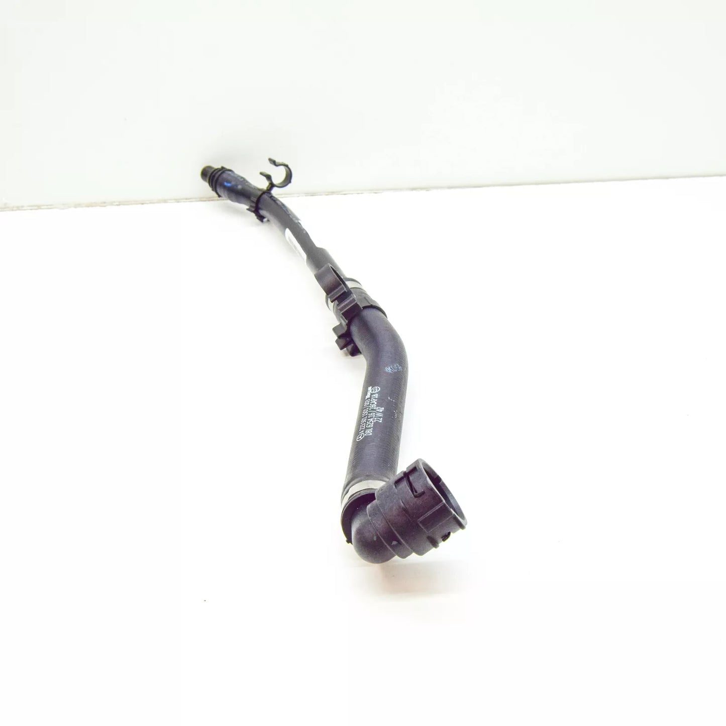NEW MERCEDES-BENZ S W223 COOLANT HOSE PIPE A2235011501