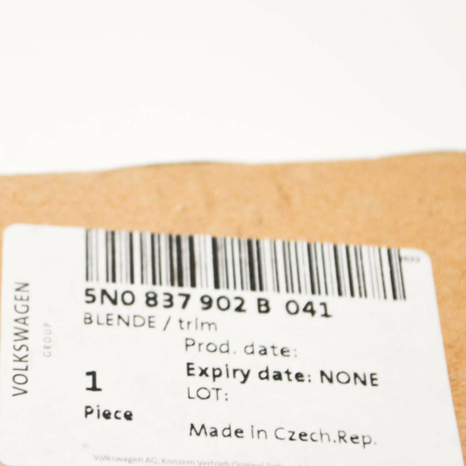 NEW VW TIGUAN MK1 FRONT RIGHT DOOR WINDOW FRAME TRIM 5N0837902B041 ORIGINAL