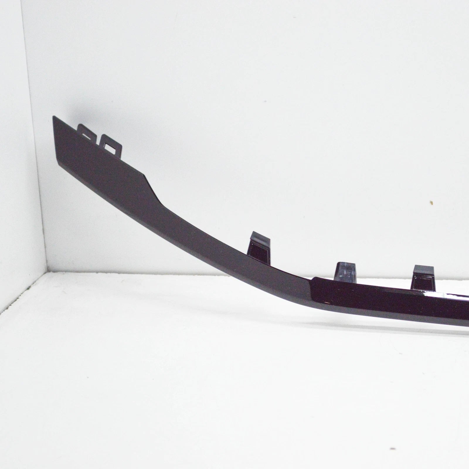 NEW AUDI Q3 F3 SPORTBACK FRONT BUMPER CENTER MOLDING 83A853643T94 ORIGINAL