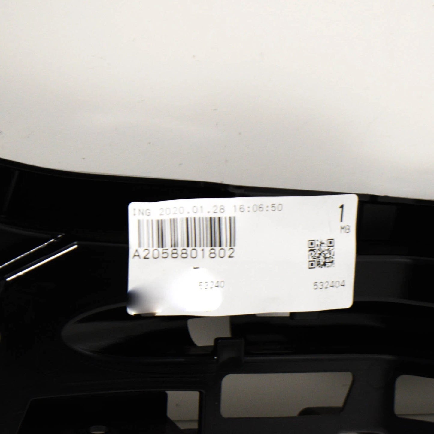 NEW MB C-CLASS W205 REAR BUMPER RIGHT SIDE BRACKET A2058801802