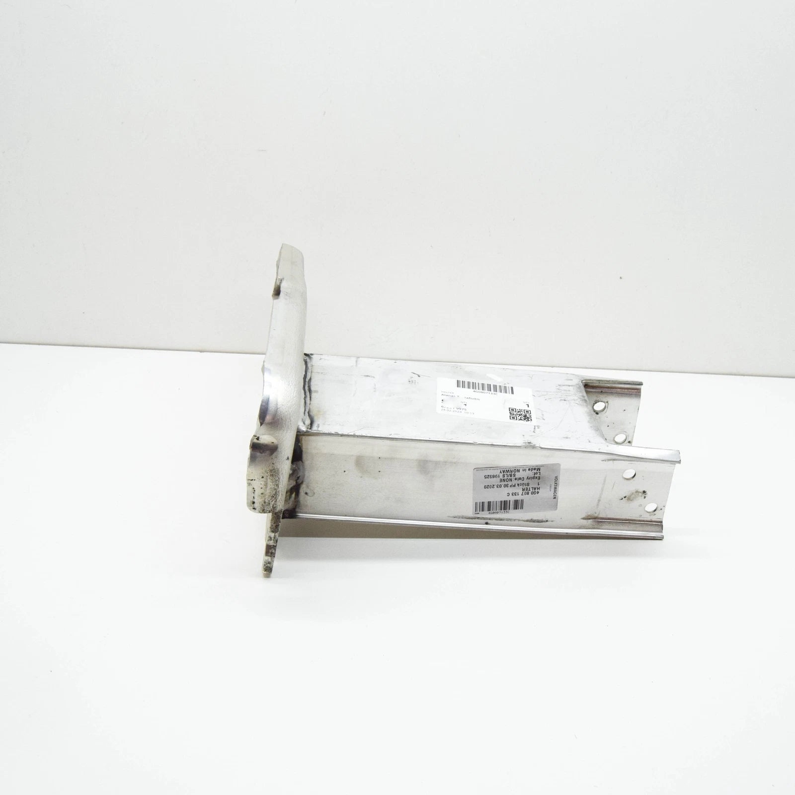 NEW AUDI A6 C7 FRONT BUMPER CRASH BAR LEFT BRACKET 4G0807133C ORIGINAL