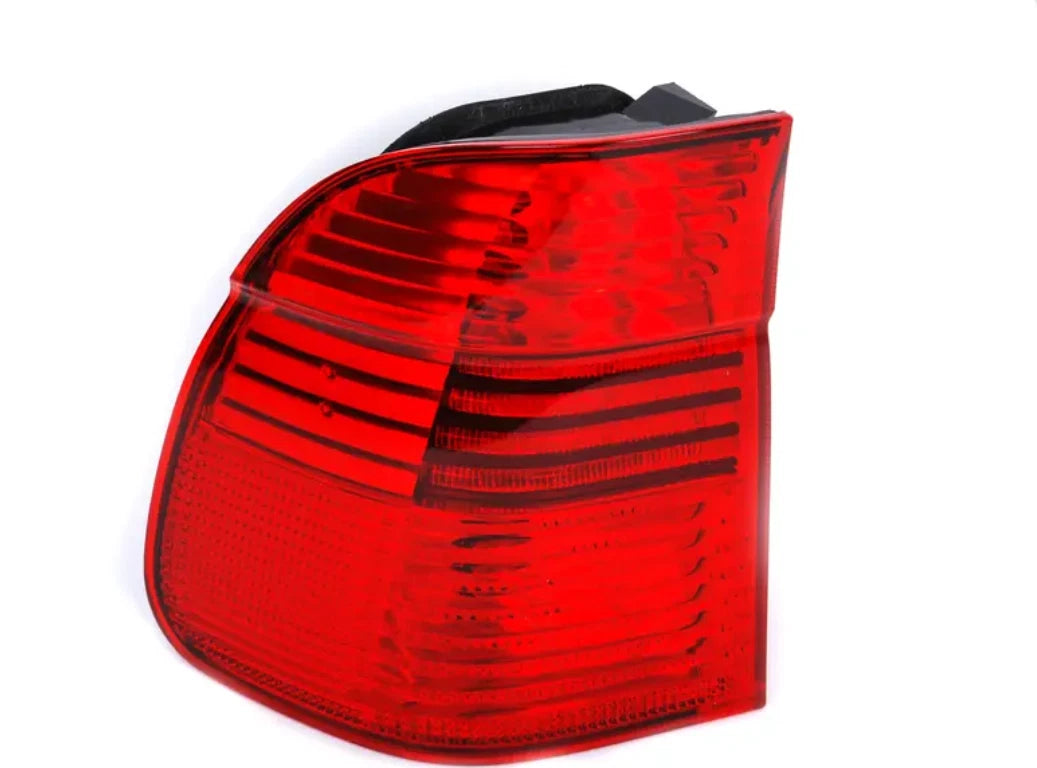 NEW BMW 5 E39 REAR LEFT TAILLIGHT 6900215 63216900215 ORIGINAL