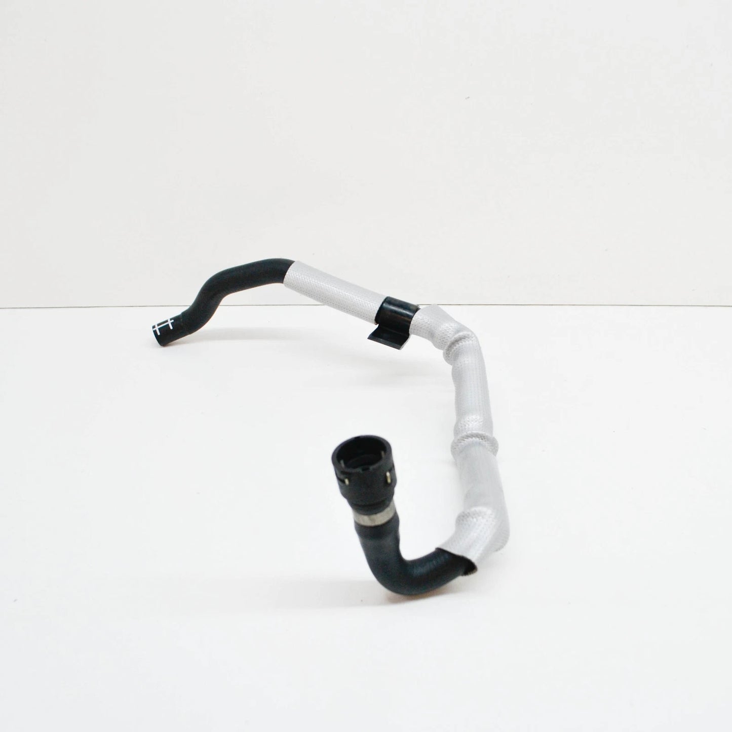 NEW AUDI Q7 4L EXPANSION TANK COOLANT PIPE HOSE 7L6122109E