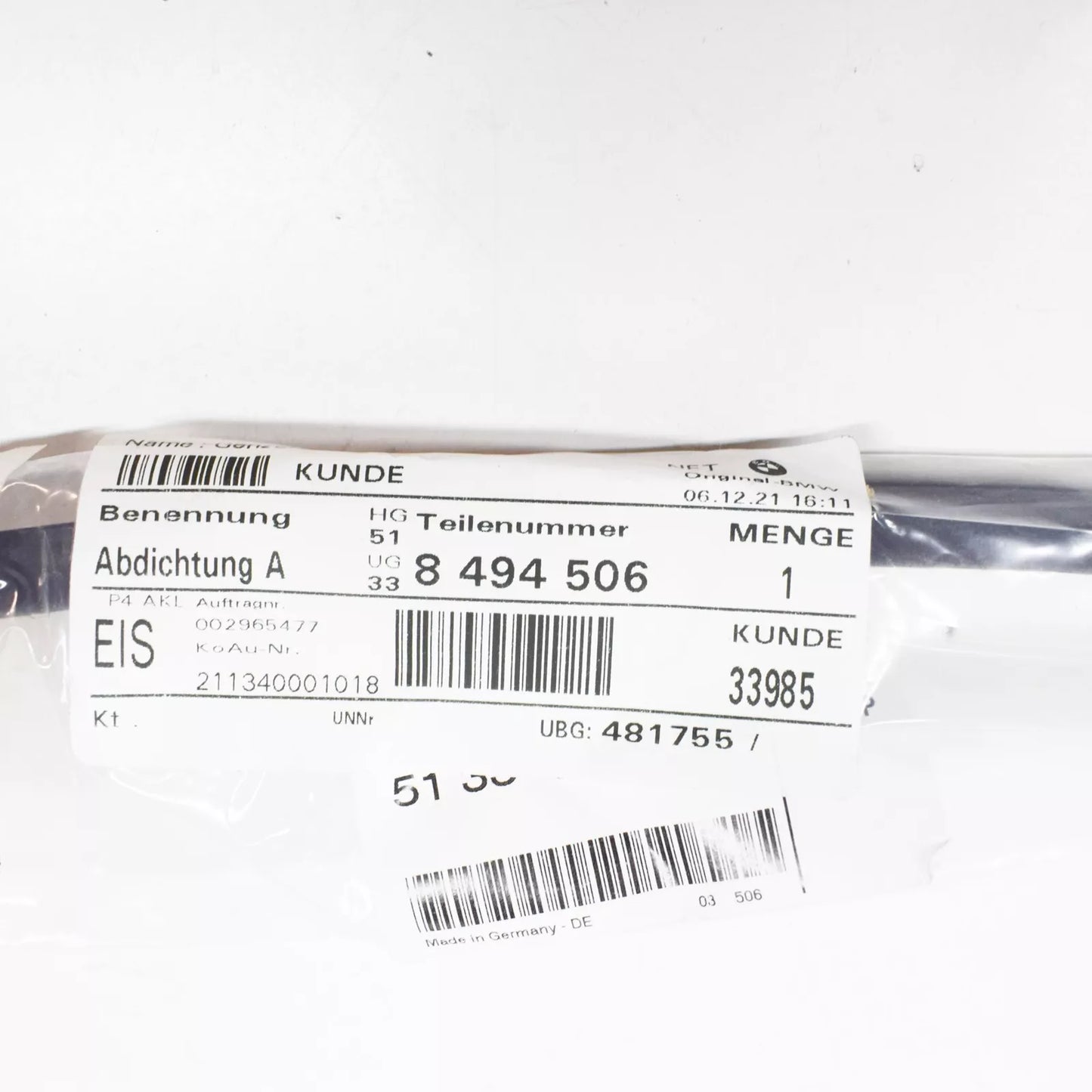 NEW BMW I8 FRONT RIGHT DOOR SEALING RUBBER 51338494506 2016 ORIGINAL