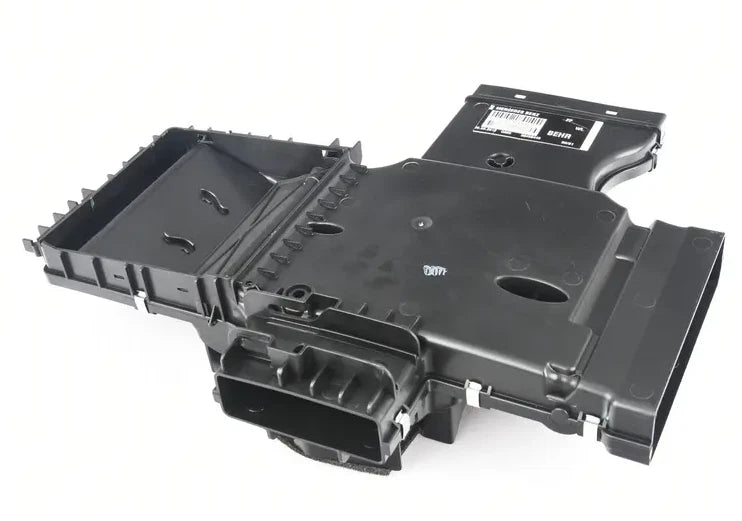 NEW MERCEDES-BENZ S W221 REAR BOTTOM LEFT AIR DUCT A2218301146 ORIGINAL