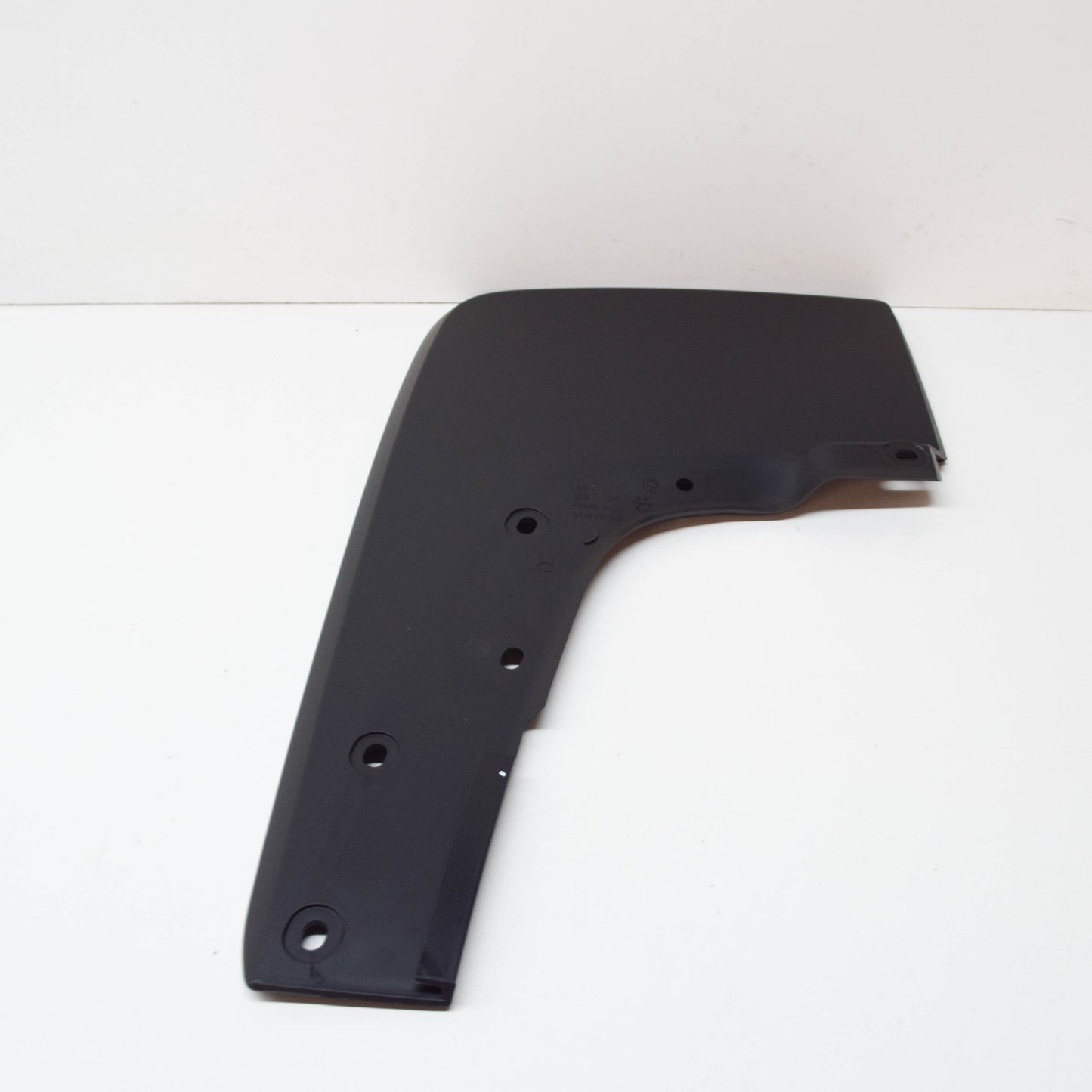 NEW VOLKSWAGEN AMAROK FRONT RIGHT MUD FLAP 2H0821810G9B9 ORIGINAL