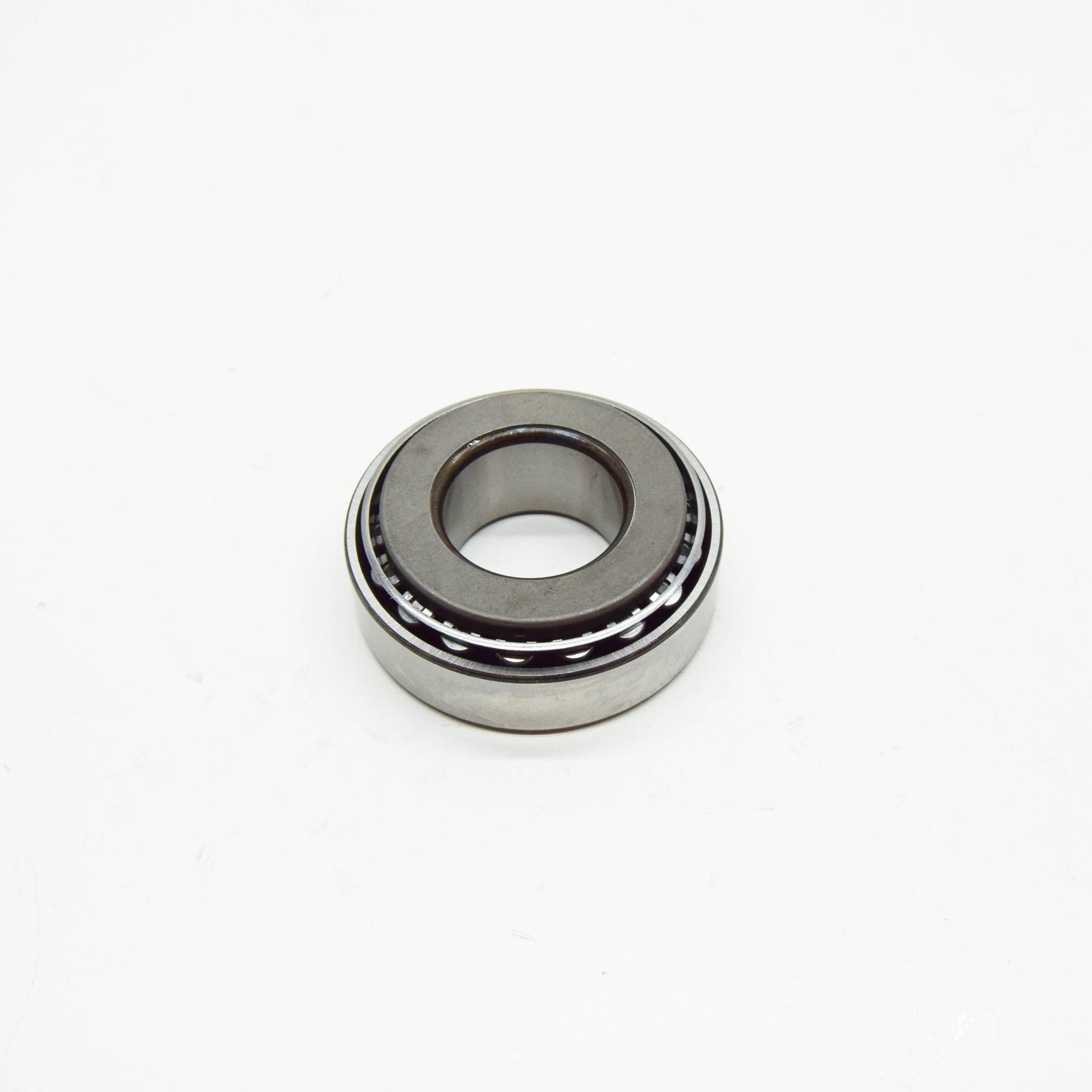 NEW MERCEDES-BENZ SL R107 REAR PINION TAPERED ROLLER BEARING A0029801102