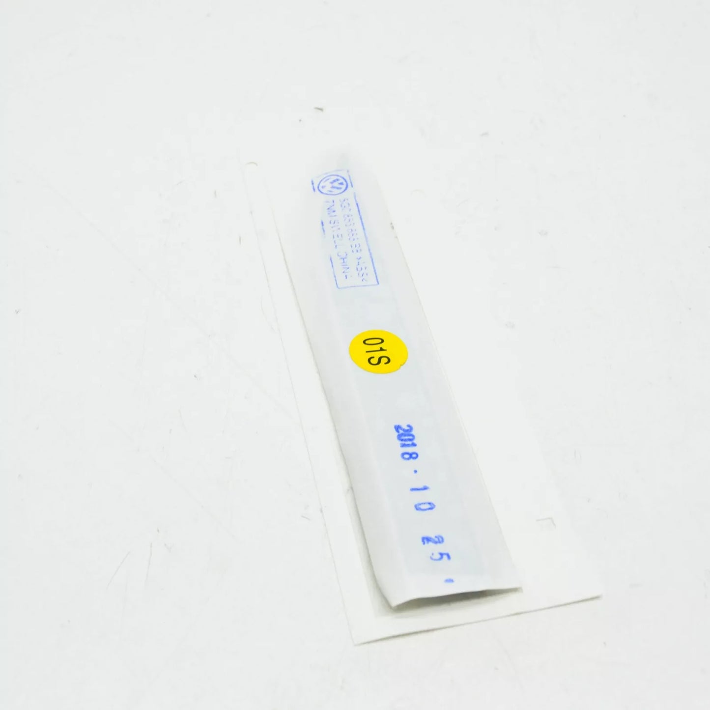 NEW VOLKSWAGEN GOLF MK7 GTD FRONT RIGHT FENDER WING BADGE 5G0853688BBCMT