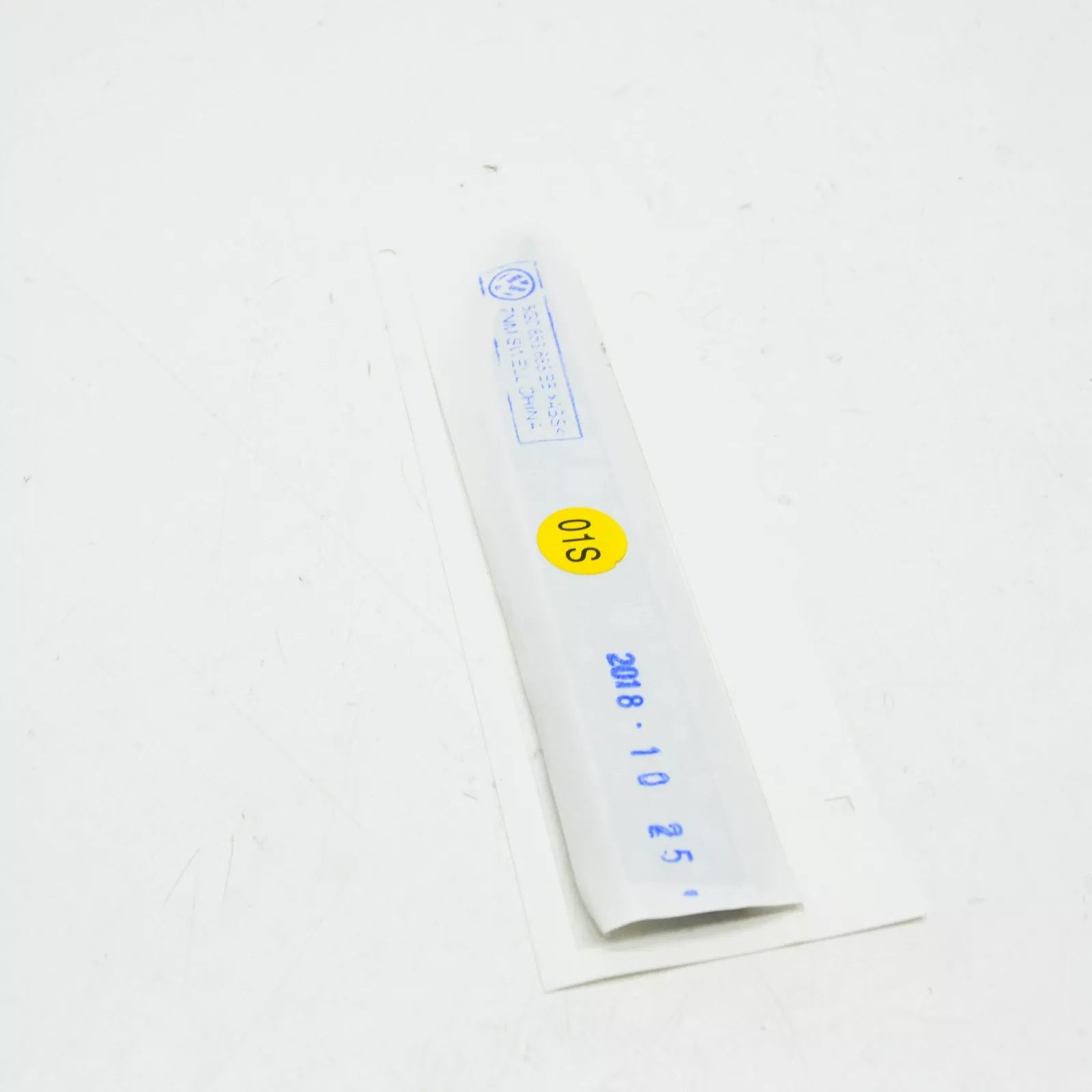 NEW VOLKSWAGEN GOLF MK7 GTD FRONT RIGHT FENDER WING BADGE 5G0853688BBCMT