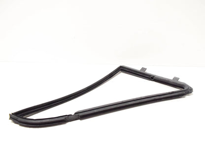 NEW BMW 1502 LEFT VENT WINDOW GASKET SEAL 51321815011 1815011 ORIGINAL