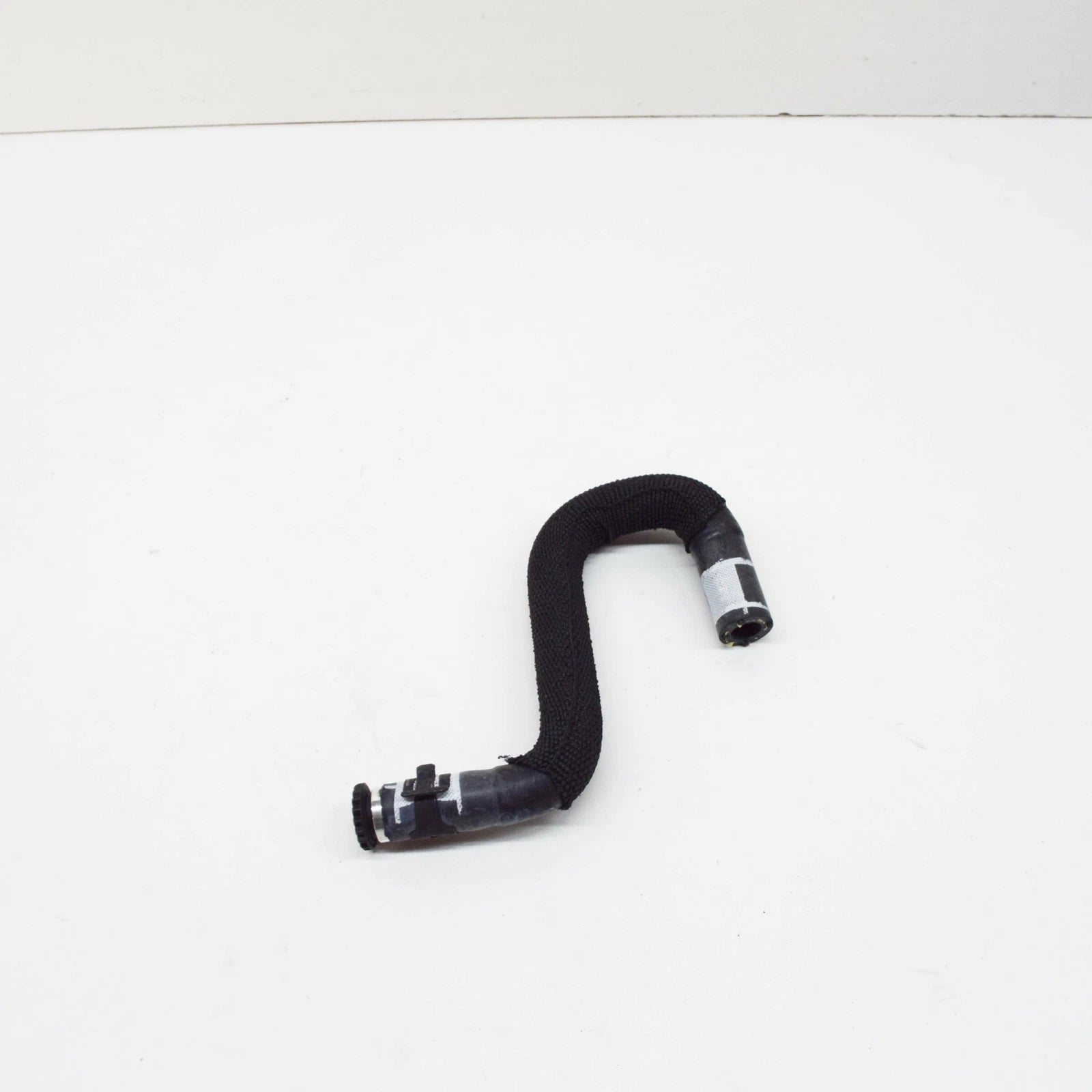 NEW AUDI R8 42 COOLANT HOSE PIPE 420121060A 2015