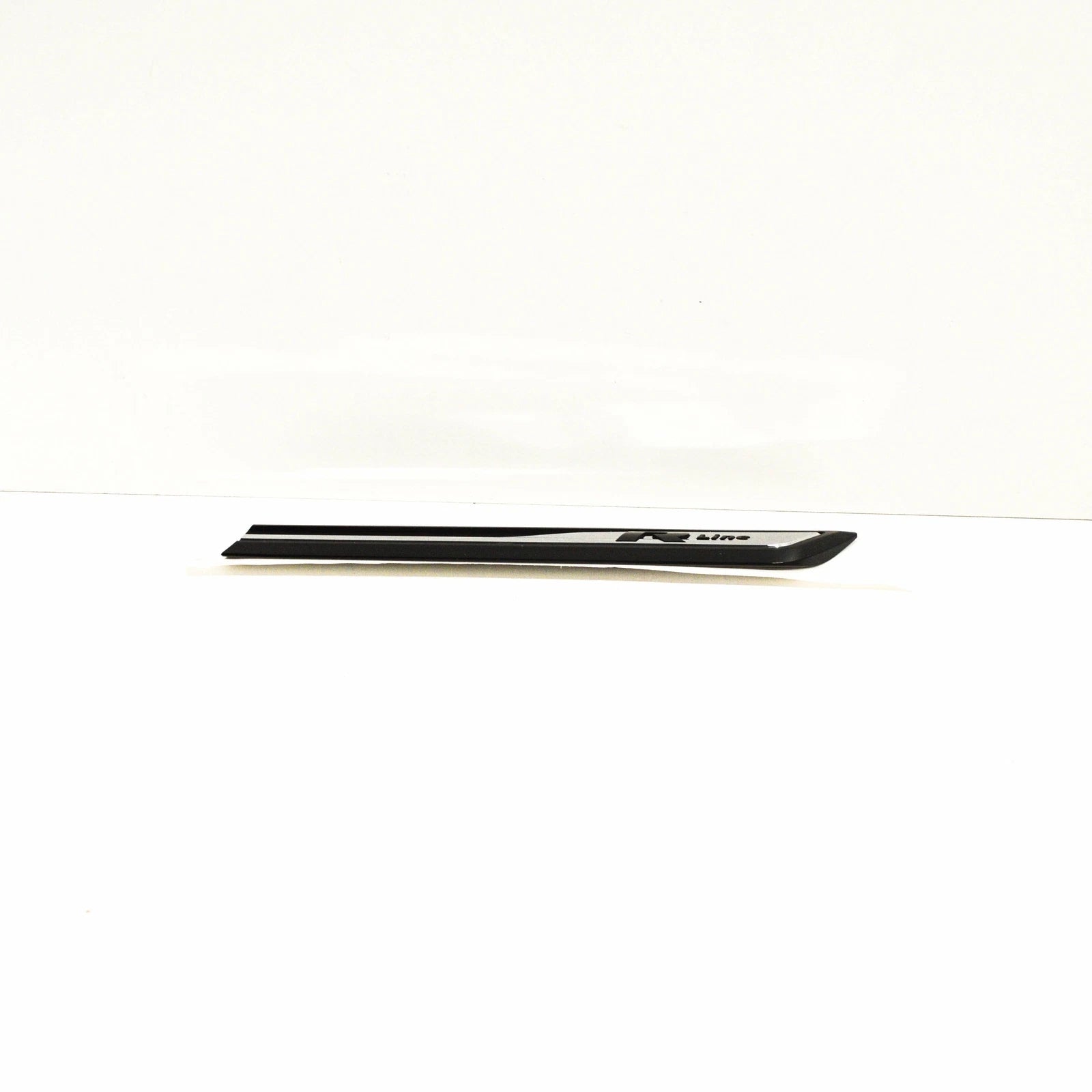 NEW VW TOURAN 5T R-LINE FRONT LEFT SIDE WING EMBLEM BADGE 5TA853425FOD