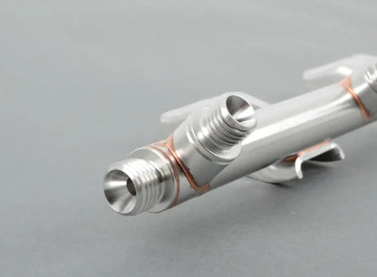 NEW BMW 3 E90 HIGH PRESSURE FUEL RAIL 13537575480 7575480 ORIGINAL