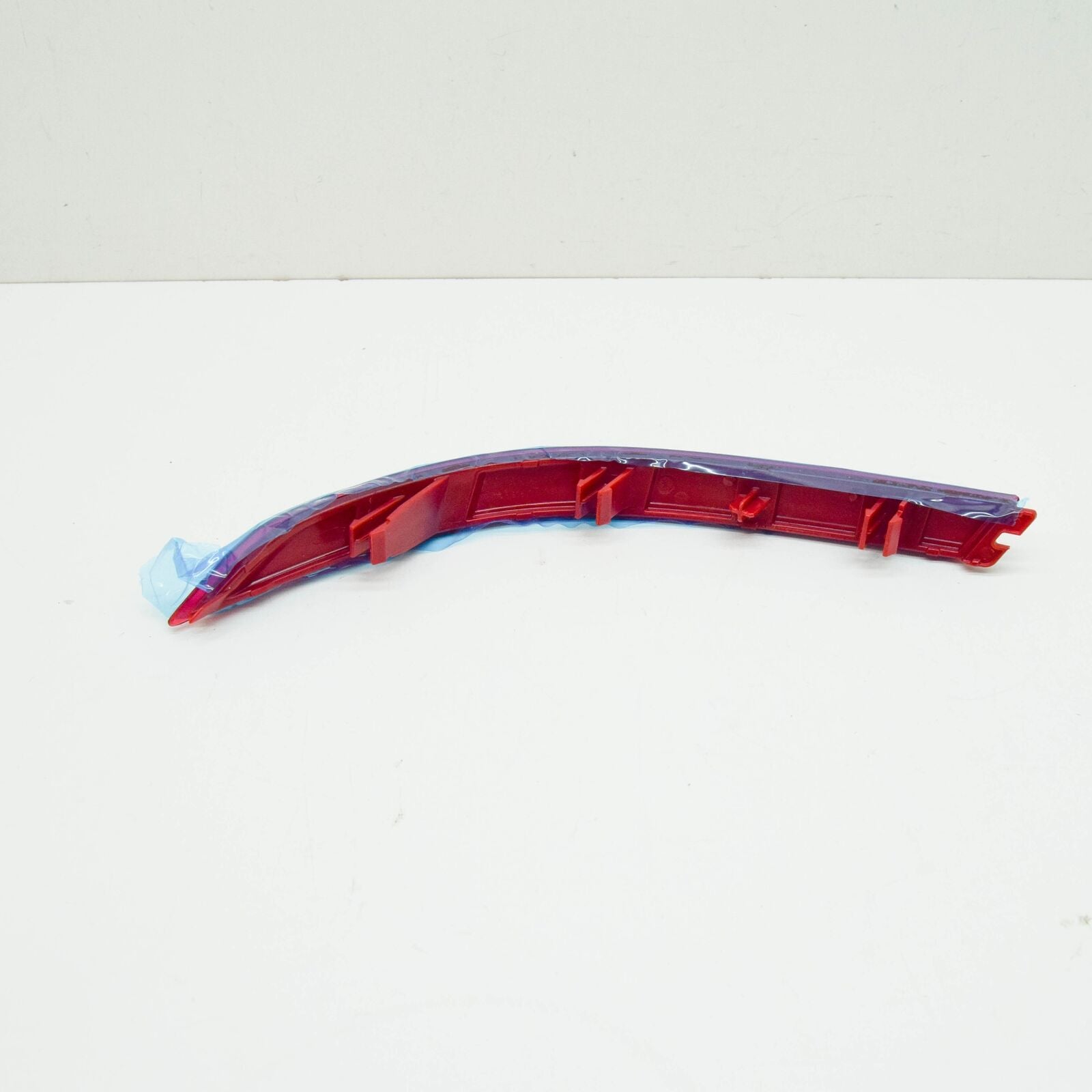 NEW SKODA ENYAQ IV REAR RIGHT OUTER BUMPER REFLECTOR 5LA945106 ORIGINAL