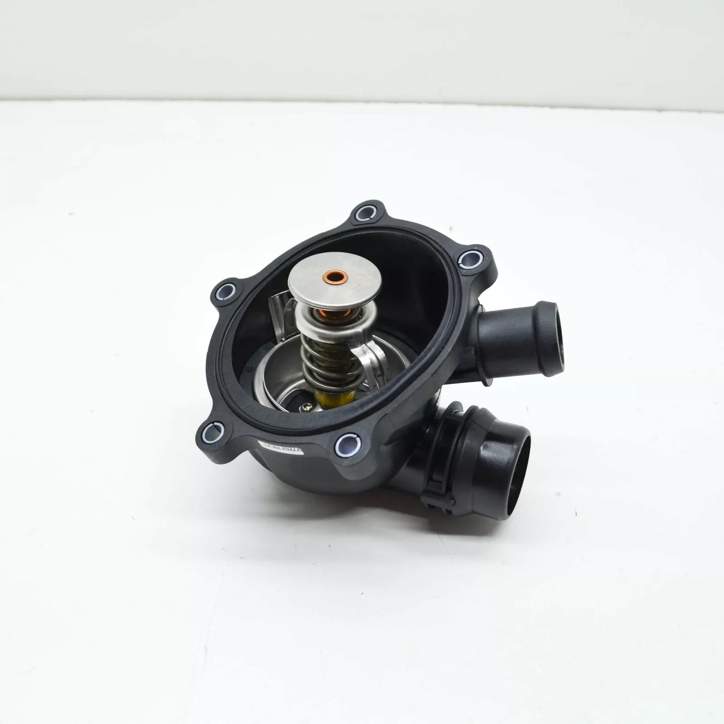 NEW AUDI A6 AVANT C7 ENGINE COOLING THERMOSTAT 079121115BL ORIGINAL