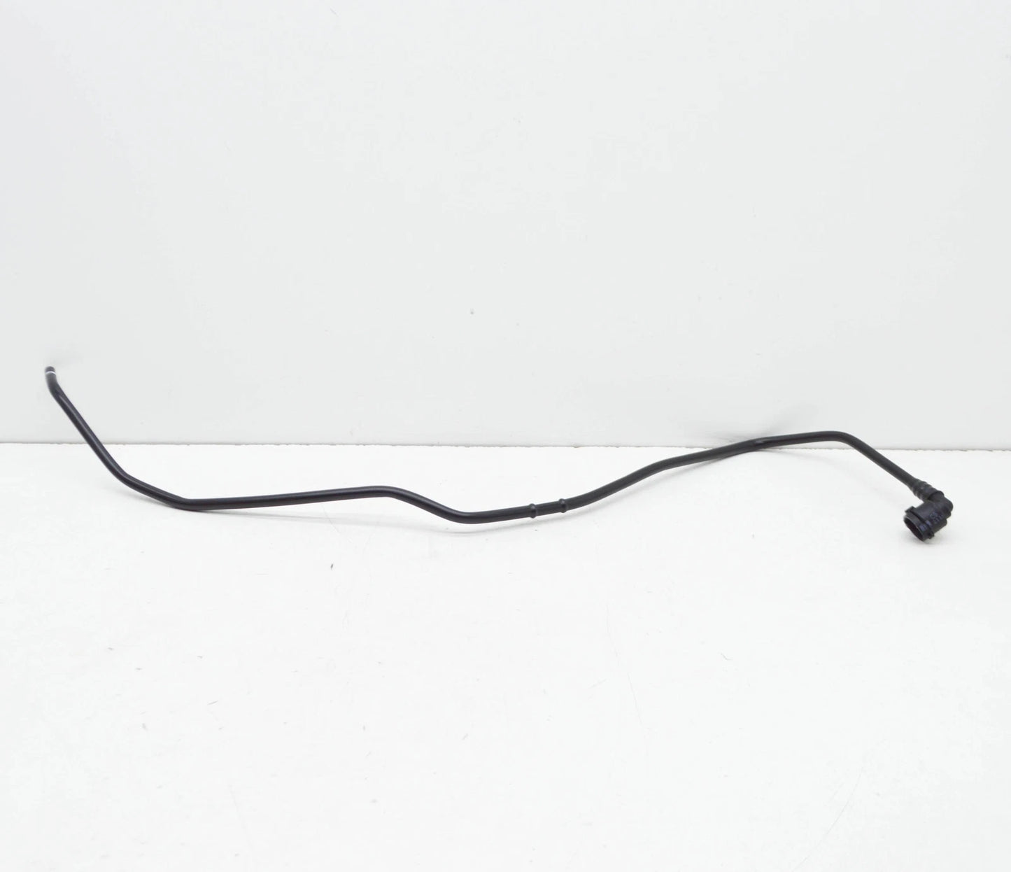 NEW BMW 5 F10 ENGINE COOLANT HOSE LINE 2284337 17122284337 ORIGINAL