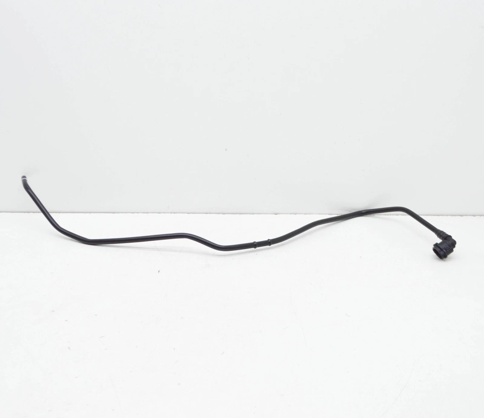 NEW BMW 5 F10 ENGINE COOLANT HOSE LINE 2284337 17122284337 ORIGINAL