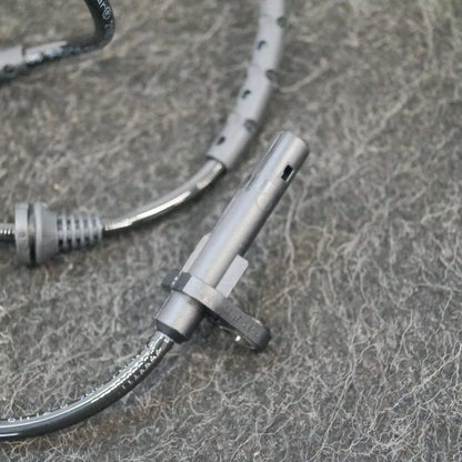 NEW BMW X5 F15 REAR RIGHT ABS SENSOR 34526771777 ORIGINAL