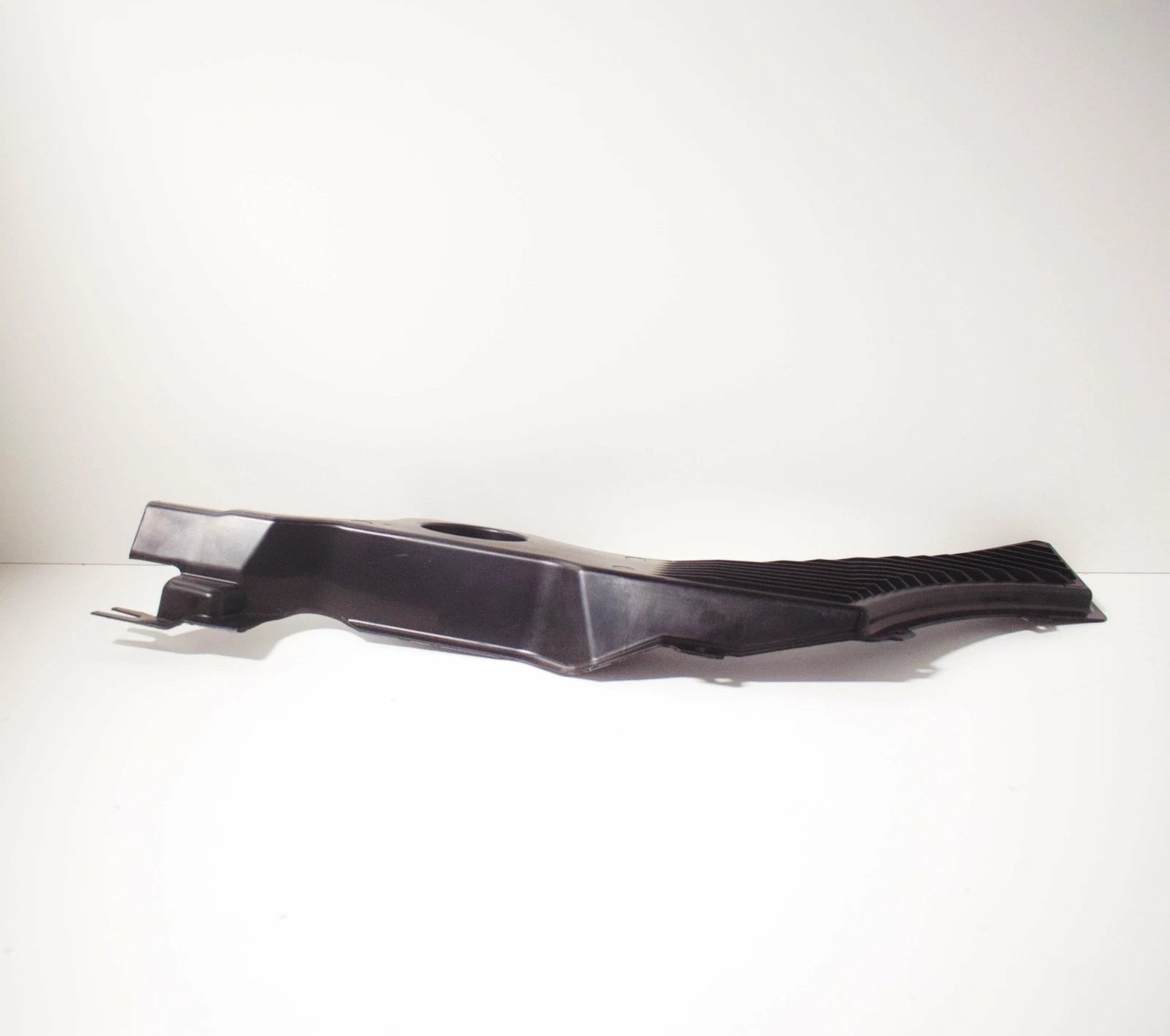 NEW AUDI Q5 8R CENTRE RIGHT UNDERBODY TRIM 8R0825216A