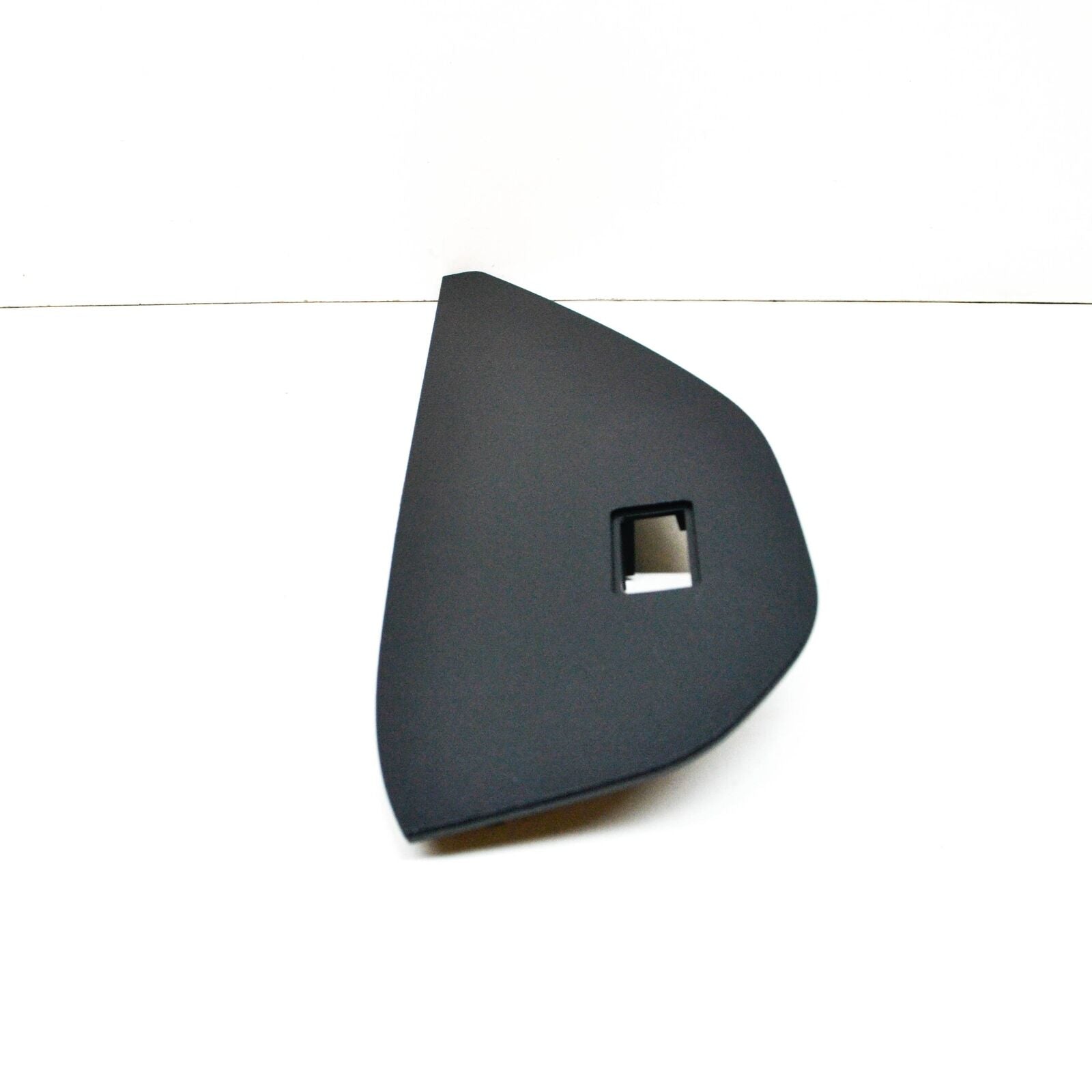 NEW VW TIGUAN AD MK2 FRONT DASHBOARD RIGHT COVER LHD 5NB858218A82V ORIGINAL