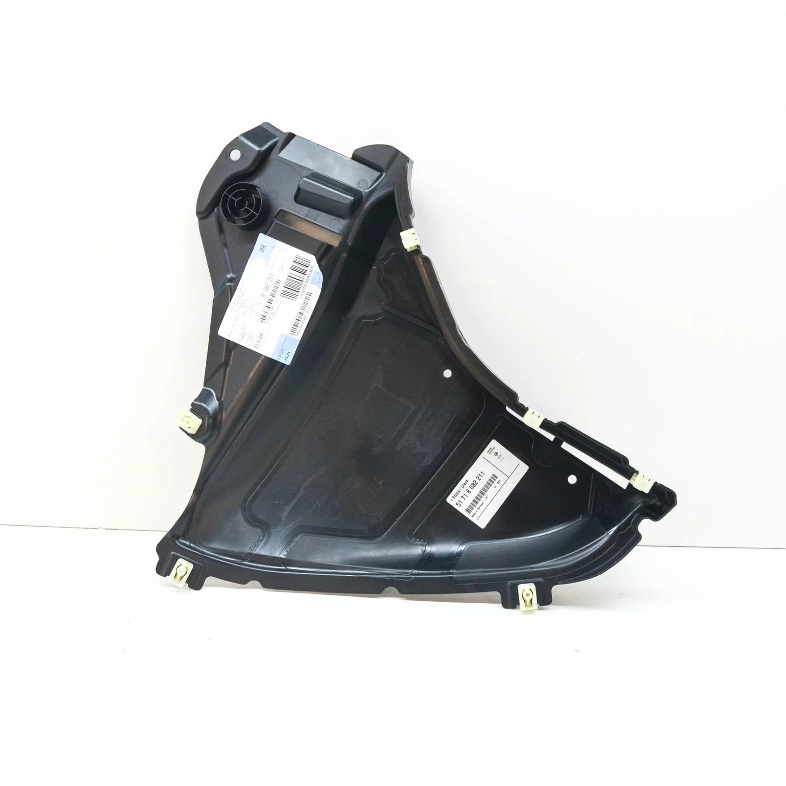 NEW BMW 5 G30 FRONT LEFT WHEEL ARCH BOTTOM COVER 51718082211 ORIGINAL