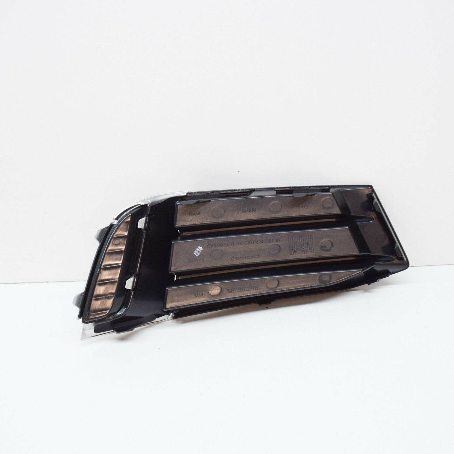 NEW AUDI A3 8V FRONT LEFT GRILL 8V58076719B9 2017 ORIGINAL