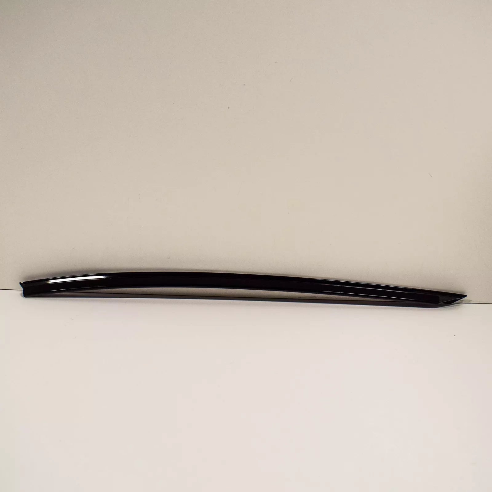 NEW BMW 4 CONVERTIBLE F33 A PILLAR FRONT LEFT SEAL 51347295569 7295569 ORIGINAL