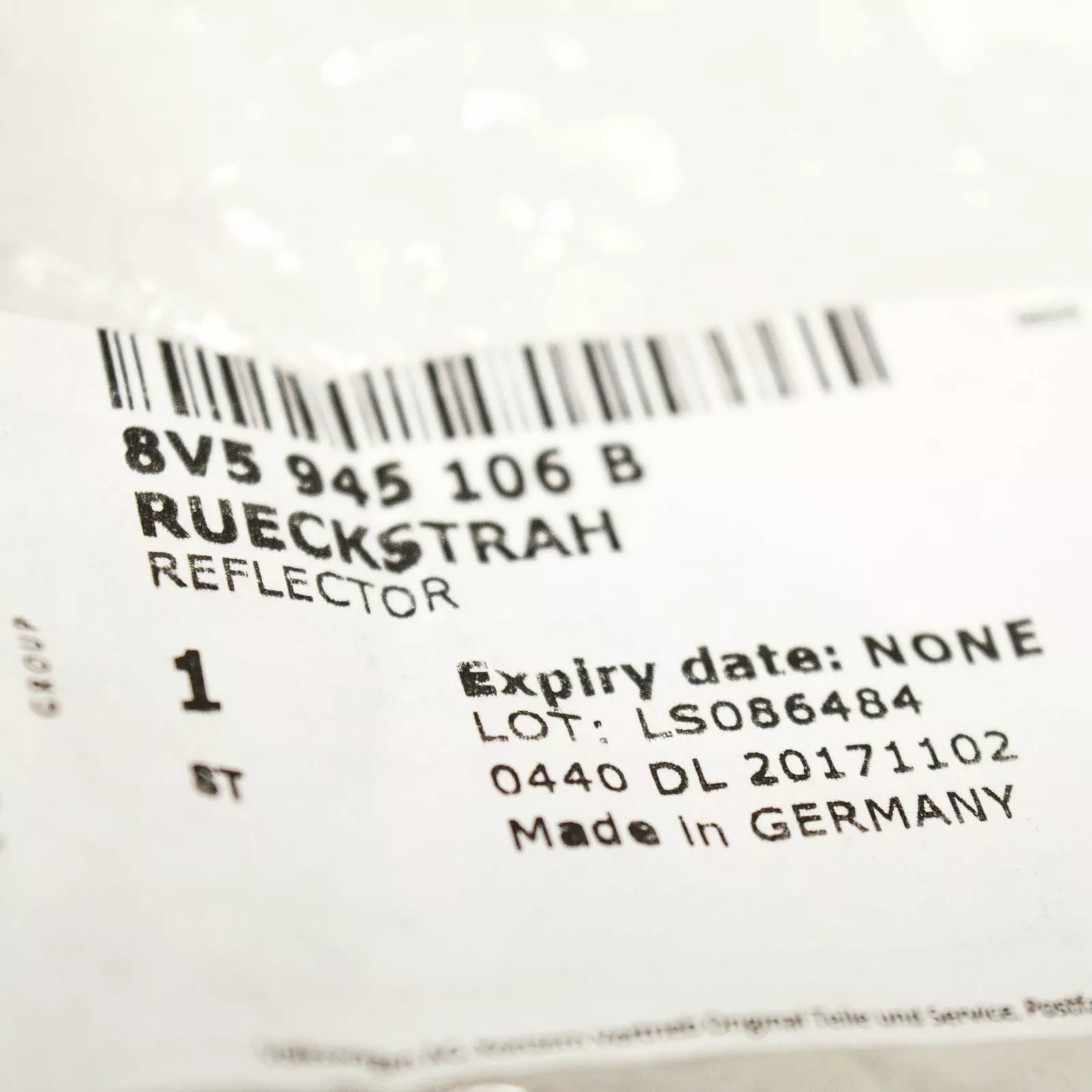 NEW AUDI A3 8V REAR BUMPER RIGHT LIGHT REFLECTOR 8V5945106B ORIGINAL