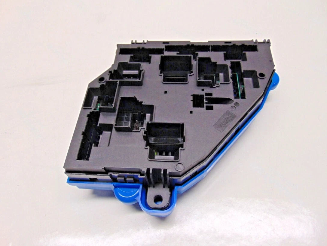 NEW BMW X4 F26 REAR POWER DISTRIBUTION FUSE BOX 61149210859 9210859 ORIGINAL