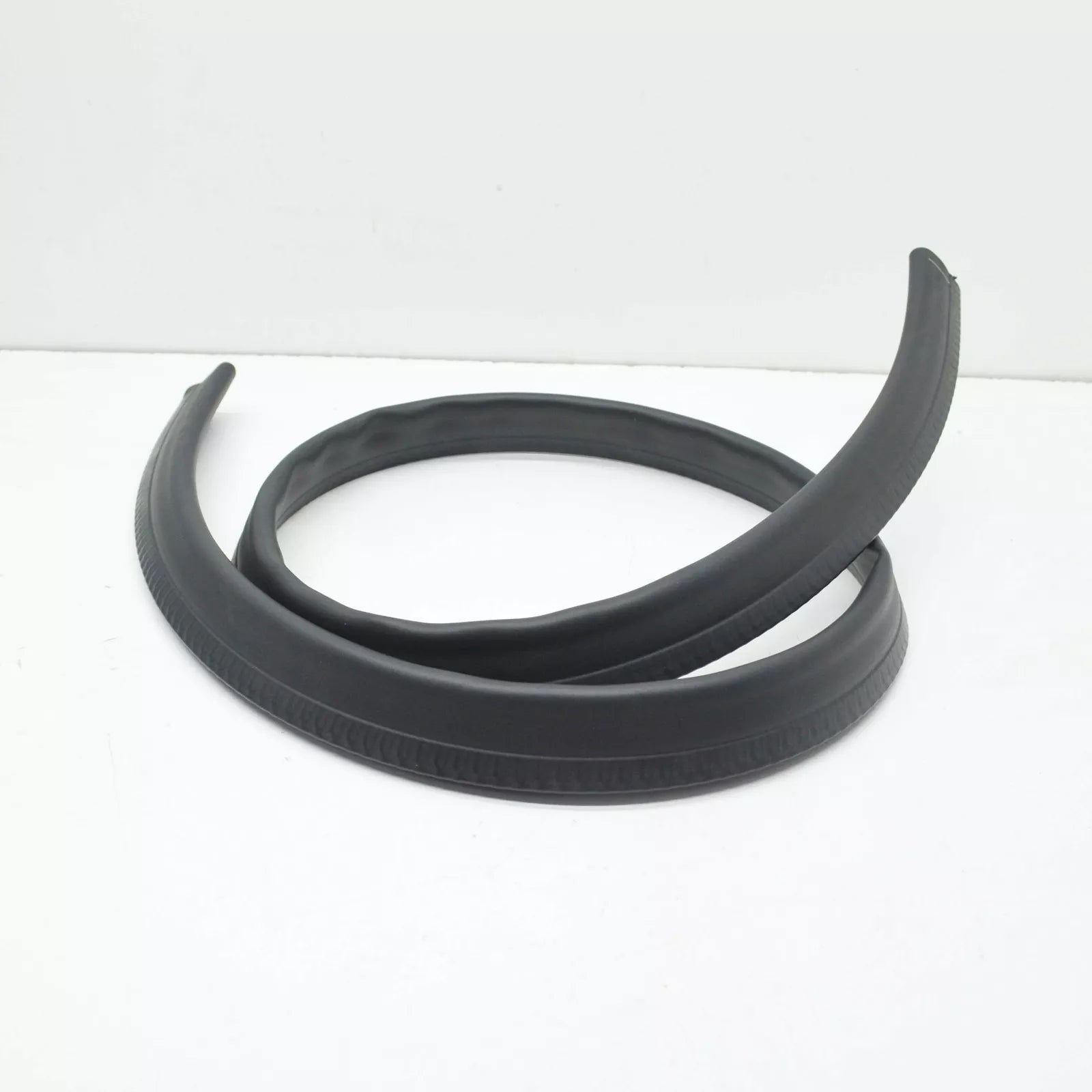 NEW MERCEDES-BENZ E W213 ENGINE BONNET HOOD RUBBER SEAL A2138870098