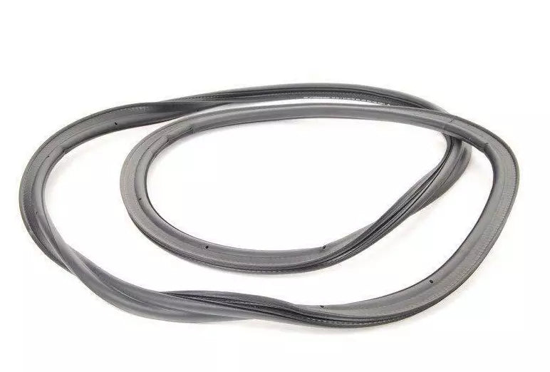 NEW VOLKSWAGEN PASSAT B6 REAR LID GASKET 3C5827705 ORIGINAL