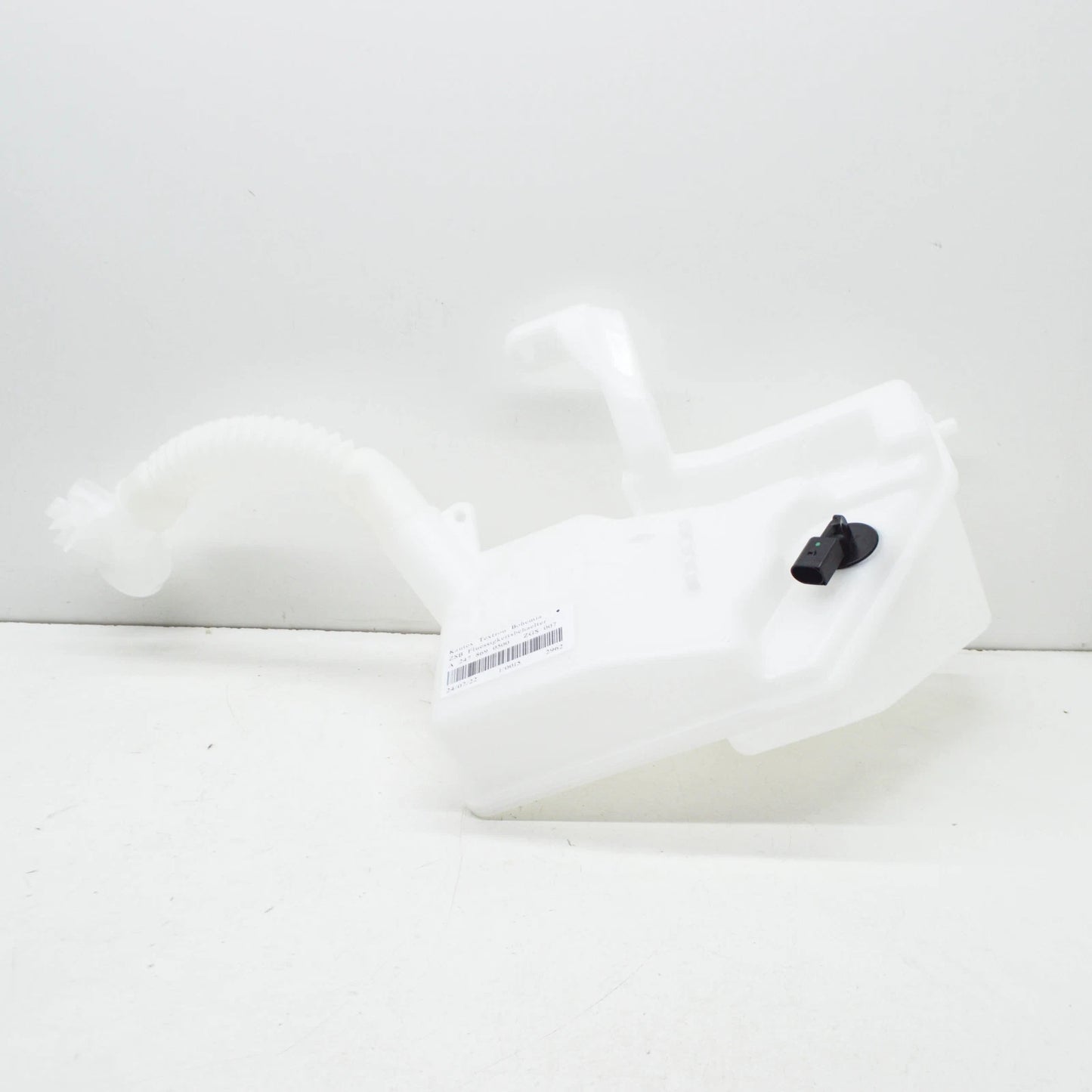 NEW MERCEDES-BENZ GLB X247 WINDSHIELD WASHER TANK A2478690500 ORIGINAL