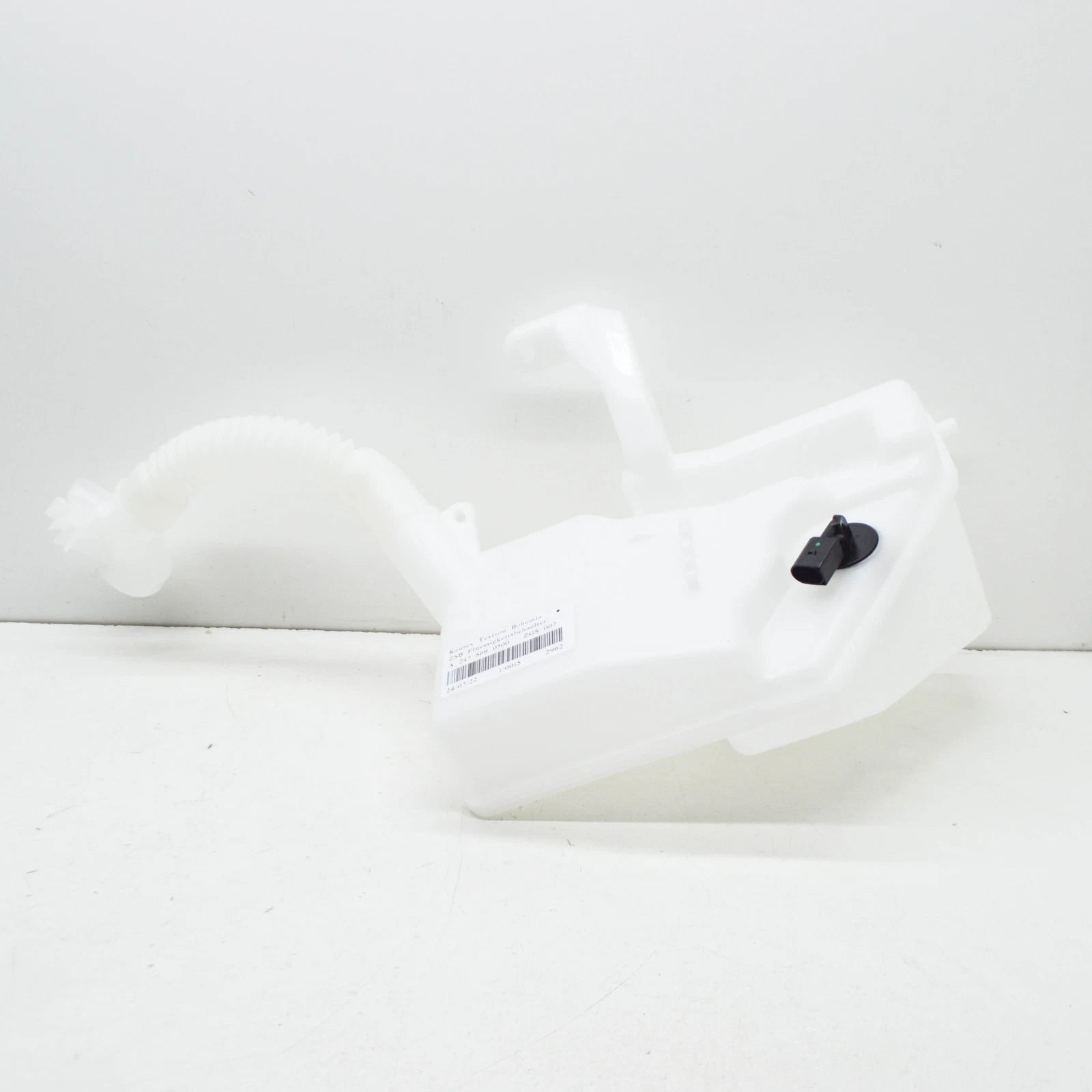 NEW MERCEDES-BENZ GLB X247 WINDSHIELD WASHER TANK A2478690500 ORIGINAL