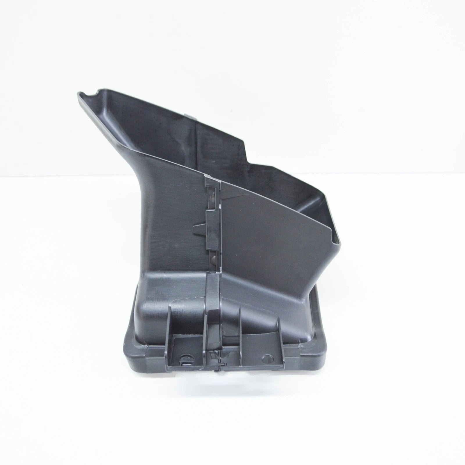 NEW BMW 3 F30, F80 RIGHT EXTERIOR RADIATOR AIR DUCT 51748061294 8061294 ORIGINAL