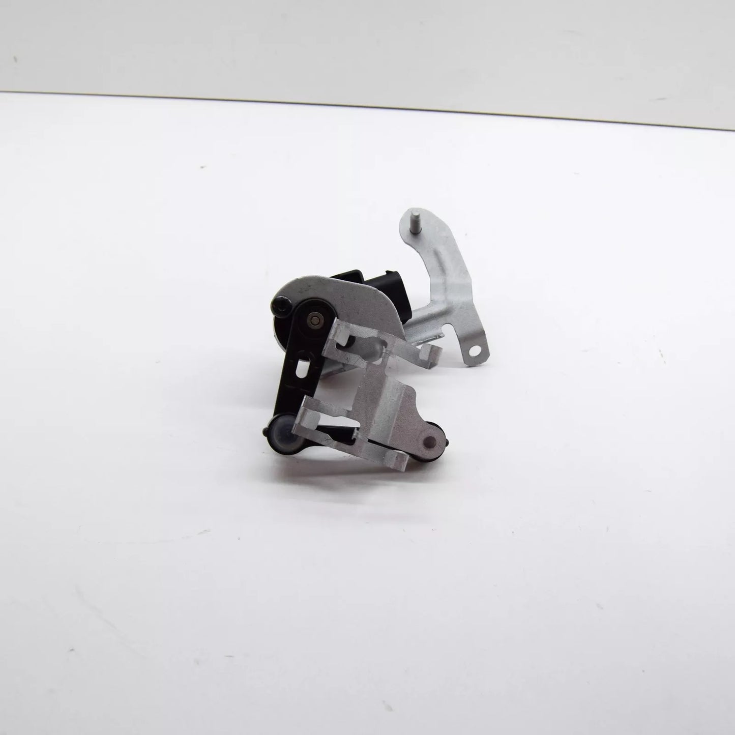 NEW MERCEDES-BENZ E W213 REAR LEFT HEIGHT LEVEL SENSOR A2139056707 ORIGINAL