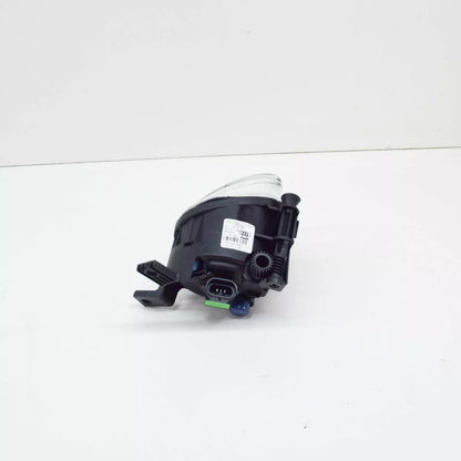 NEW AUDI A3 8P FRONT RIGHT FOG LIGHT 8E0941700E
