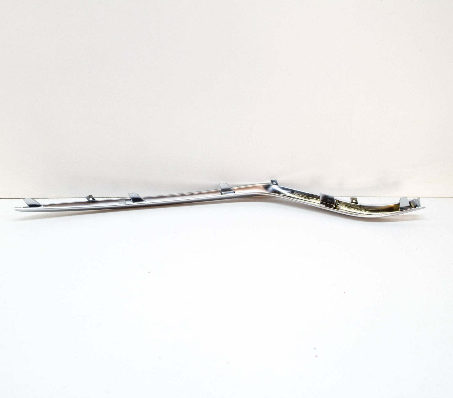 NEW MERCEDES-BENZ E W212 FRONT RIGHT UNDER GRILLE MOLDING A2128853474 ORIGINAL