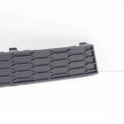 NEW AUDI Q3 8U REAR BUMPER CENTER LOWER TRIM 8U0807823A4U8 ORIGINAL